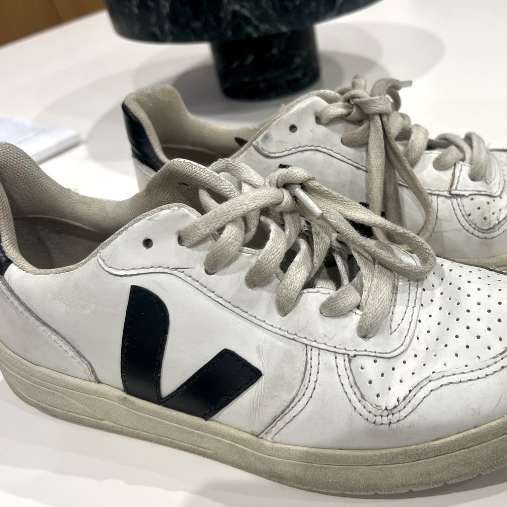 Veja Tennis Shoes